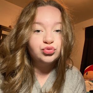 Meet your Posher, Aleah